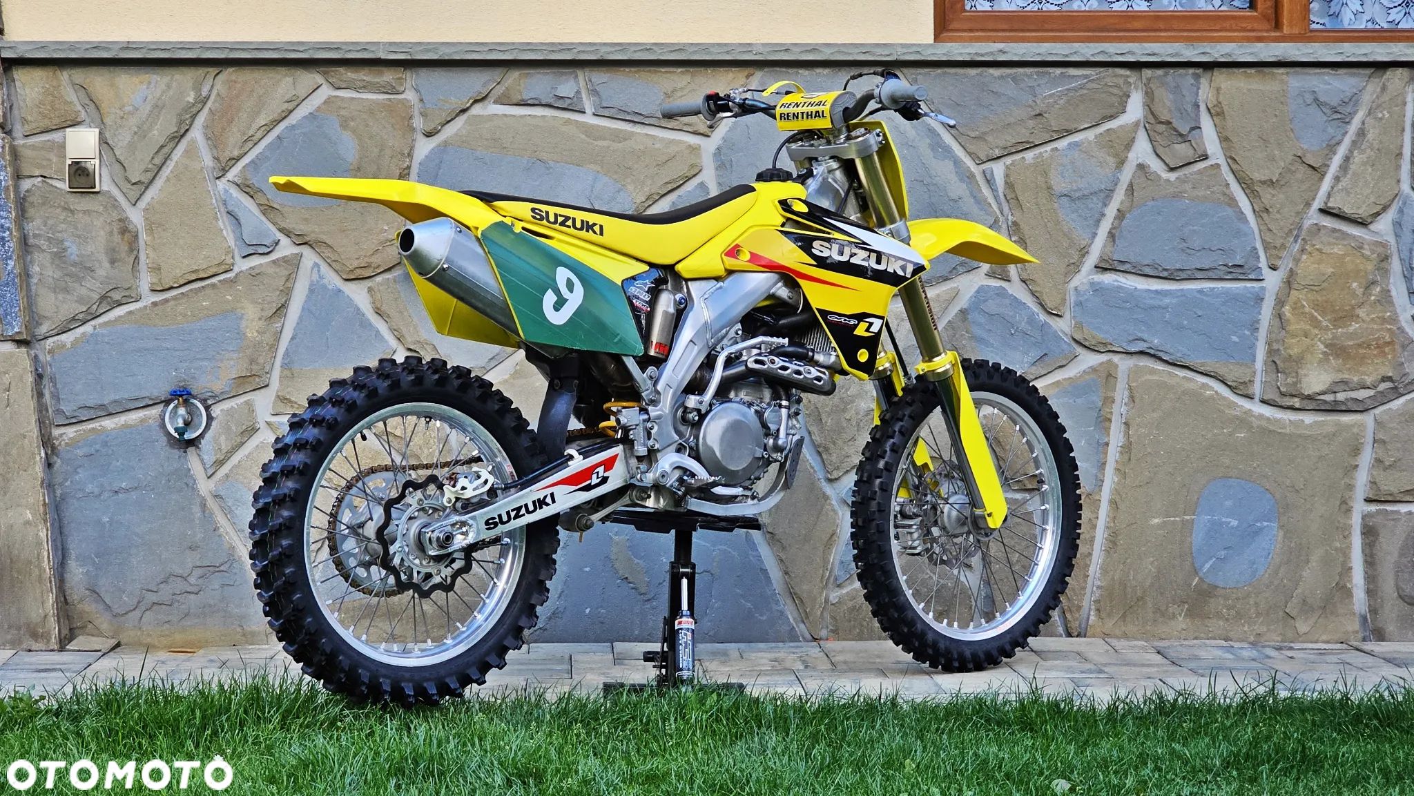 Suzuki RM-Z