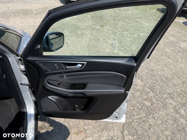 Ford S-Max - 34