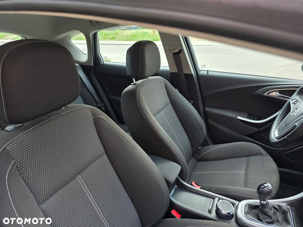 Opel Astra 1.4 Turbo Cosmo - 23