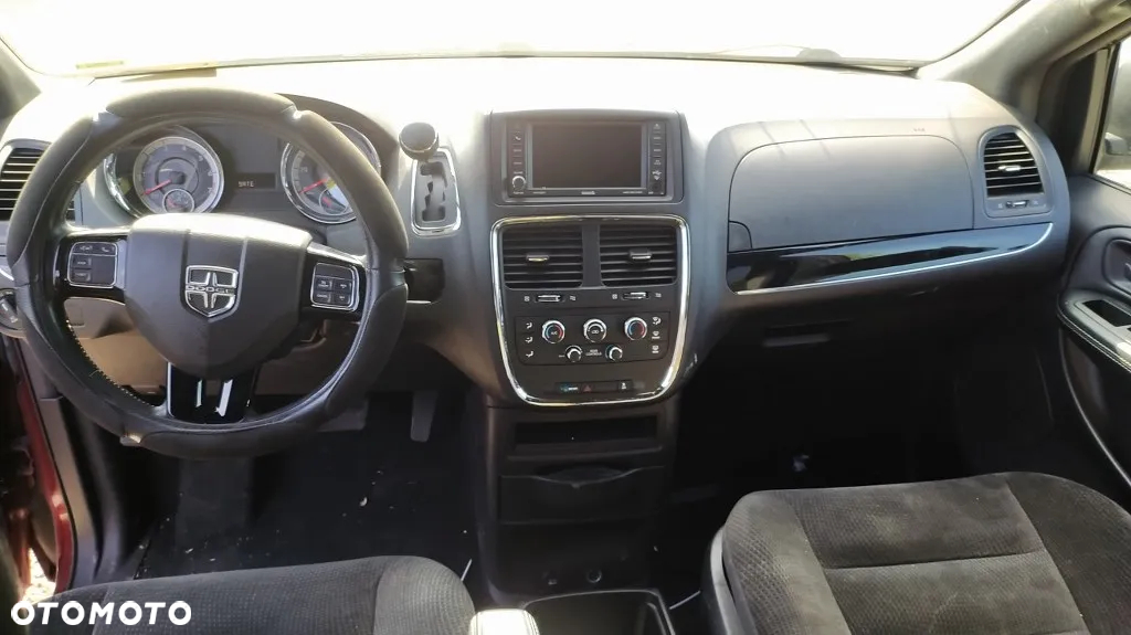 Dodge Grand Caravan - 7