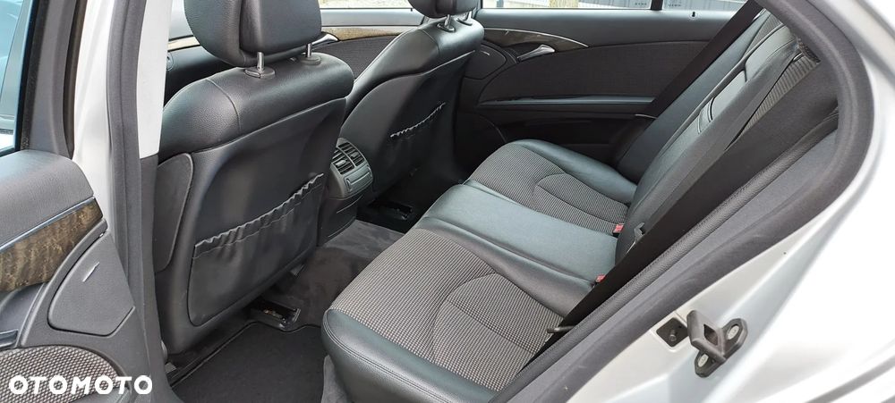 Mercedes-Benz Klasa E 200 Kompressor Automatik Avantgarde - 37