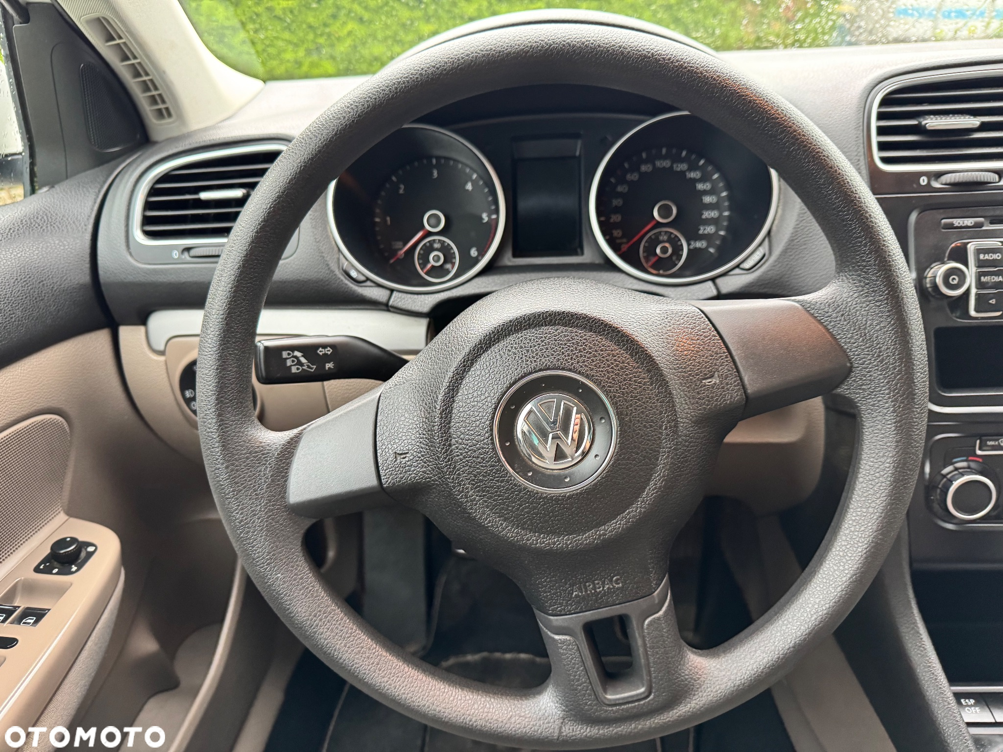 Volkswagen Golf - 20