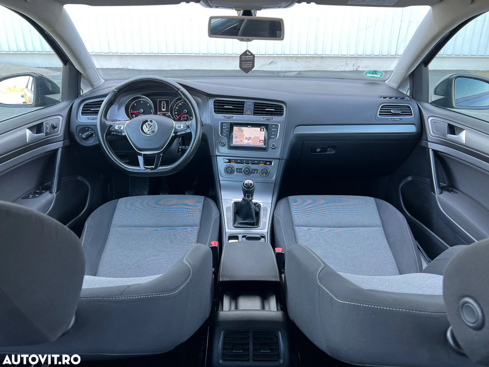 Volkswagen Golf 1.6 TDI BlueMotion Trendline - 24