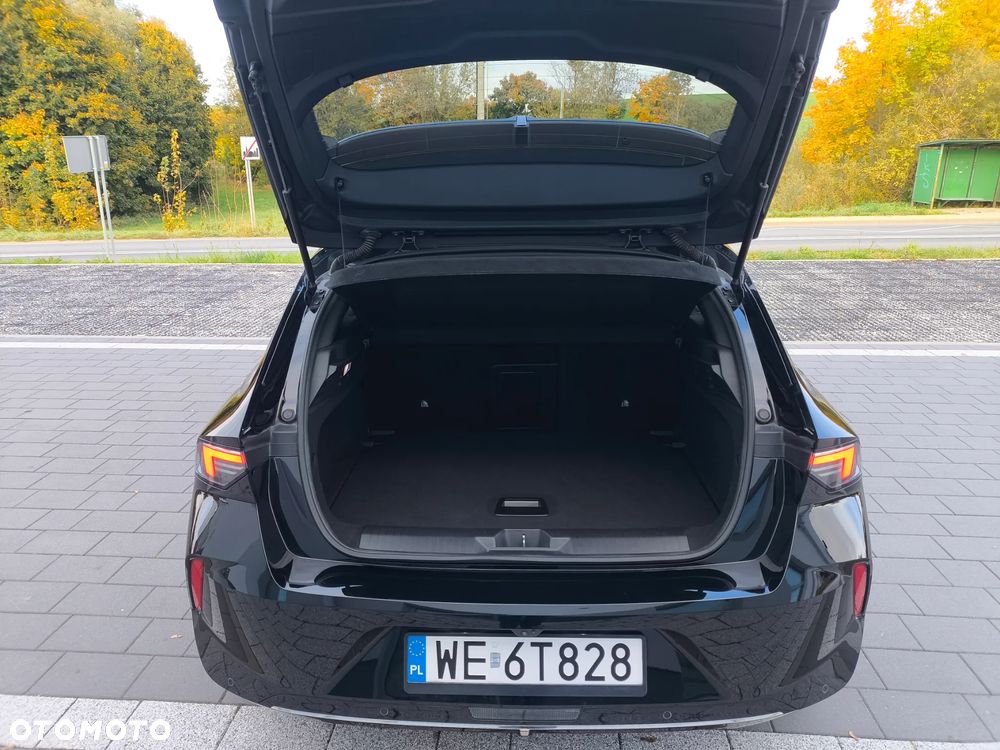 Opel Astra 1.2 T Elegance S&S - 20
