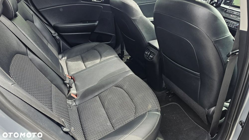 Kia Ceed 1.6 CRDi Spirit - 16