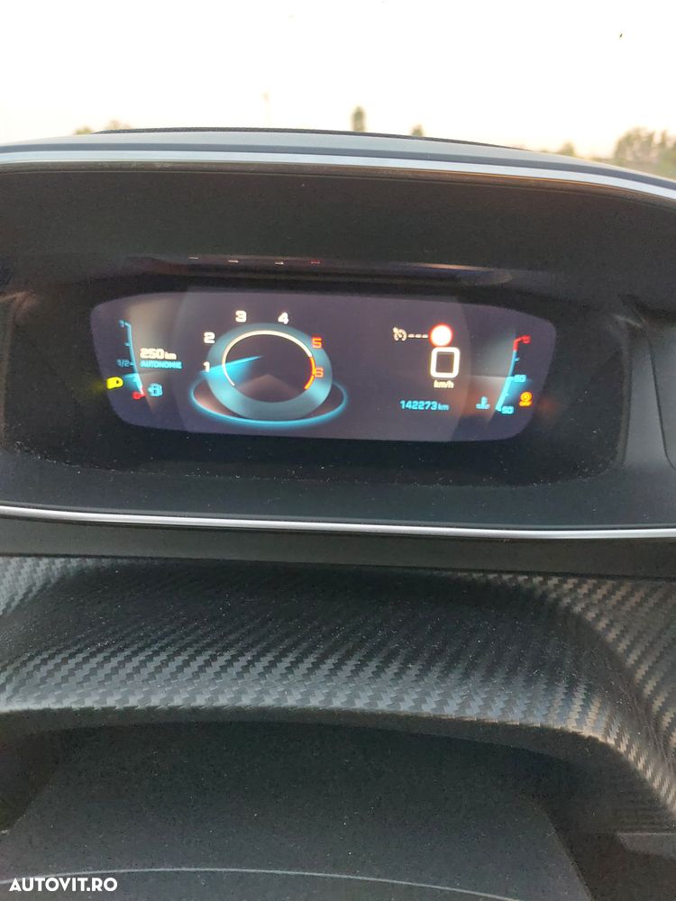 Peugeot 2008 1.5 BlueHDI FAP Allure - 29