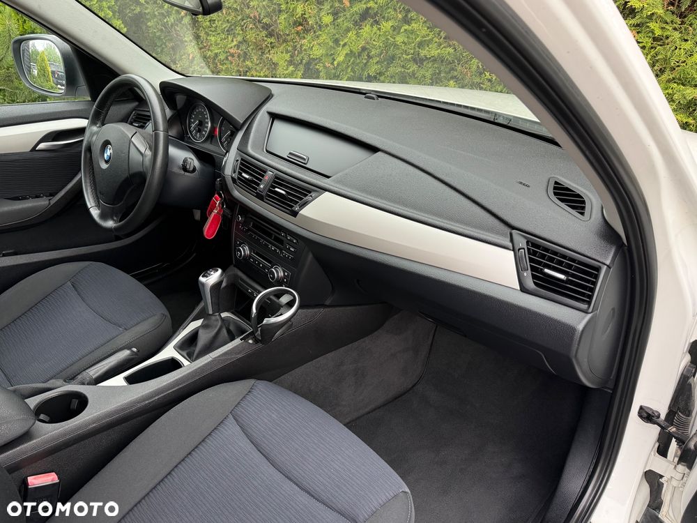 BMW X1 xDrive20d - 8
