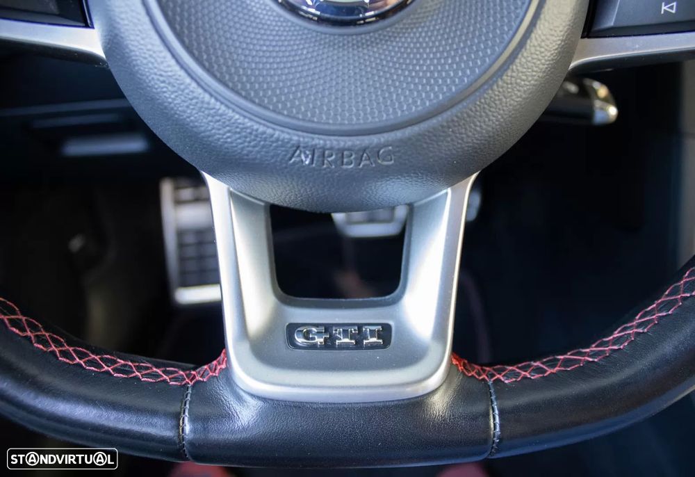 VW Golf 2.0 TSI GTi TCR DSG - 34