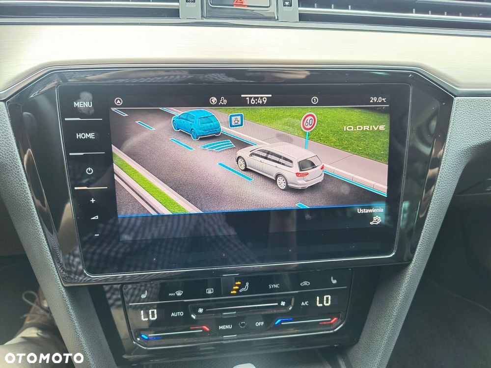 Volkswagen Passat - 27