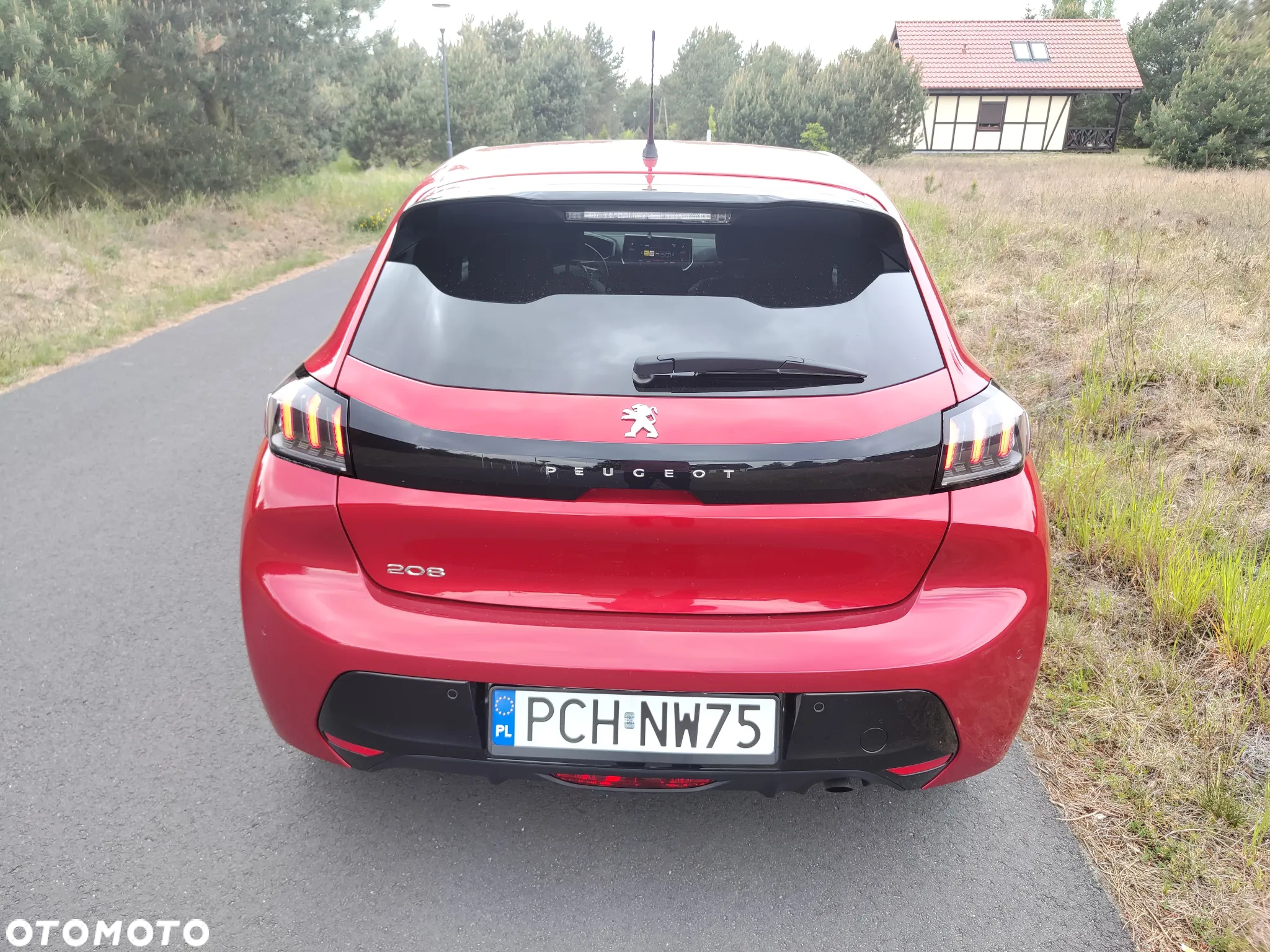 Peugeot 208 - 6