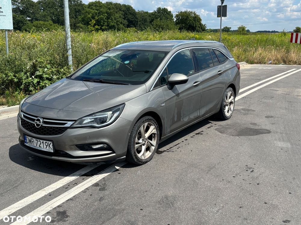 Opel Astra V 1.6 CDTI Dynamic - 1