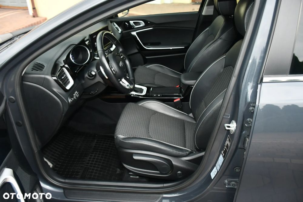 Kia Ceed 1.5 T-GDI L Business Line DCT - 19