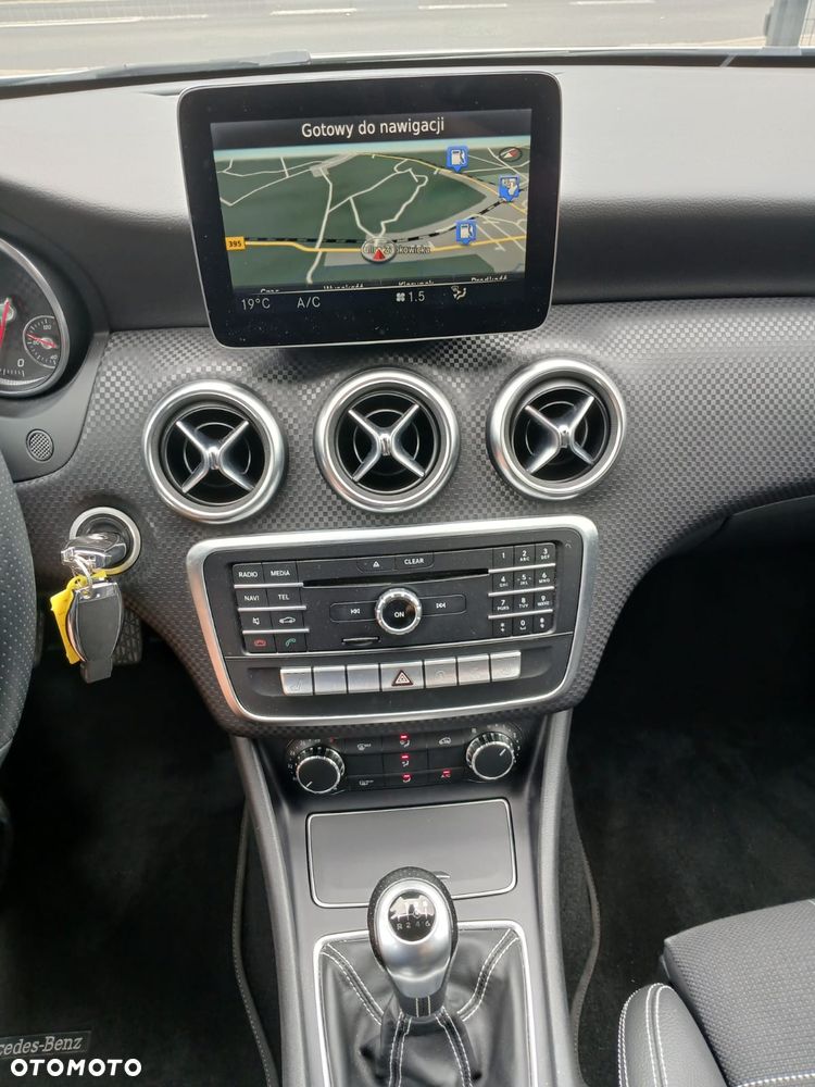 Mercedes-Benz Klasa A 180 AMG Line - 30