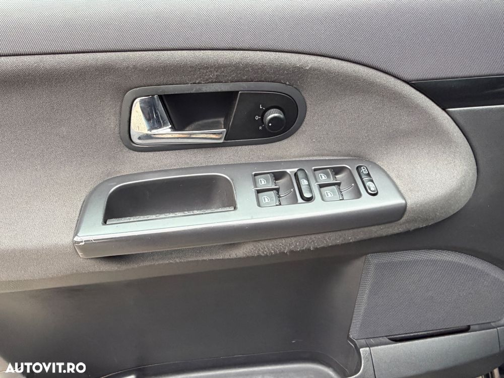 Volkswagen Sharan 2.0 TDI DPF BlueMotion Comfortline - 20