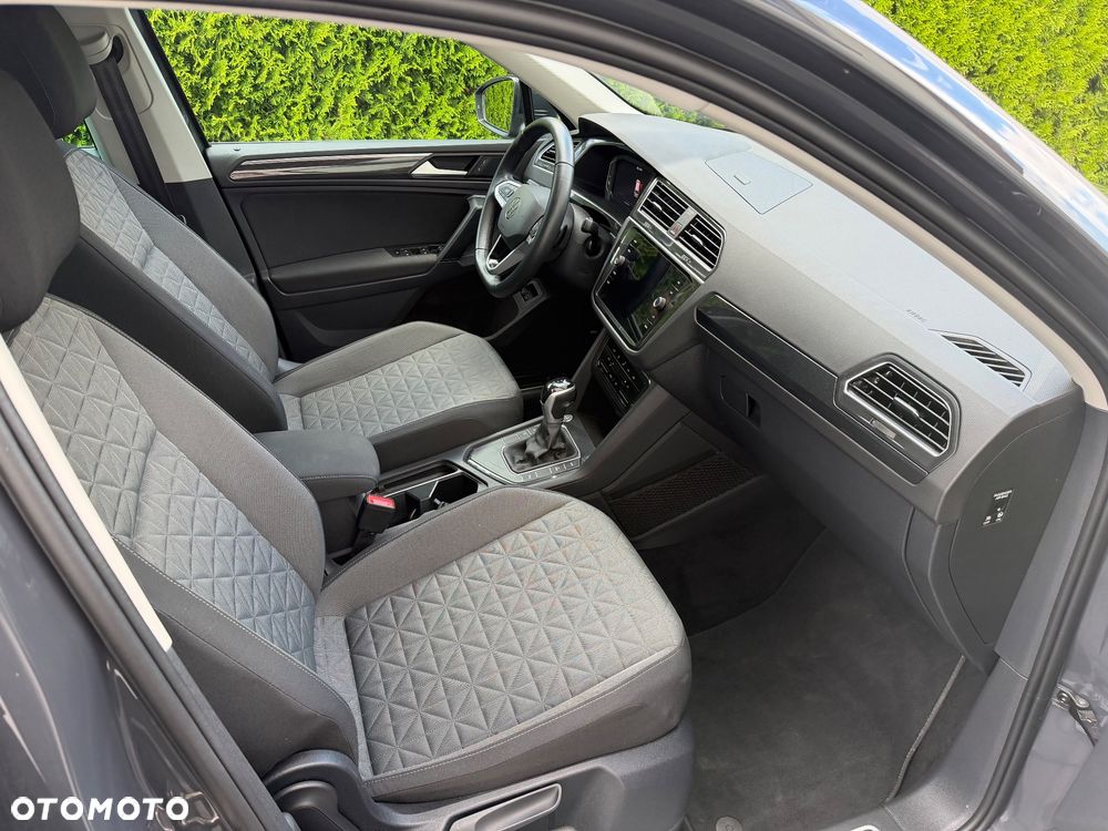 Volkswagen Tiguan - 8