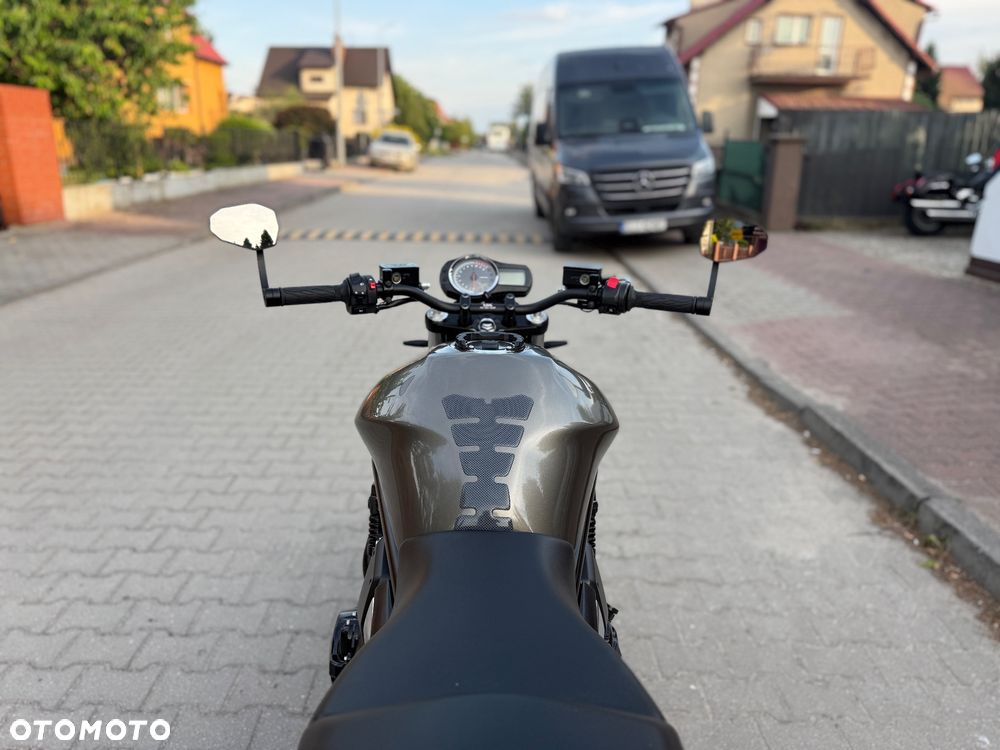 Suzuki Bandit - 16