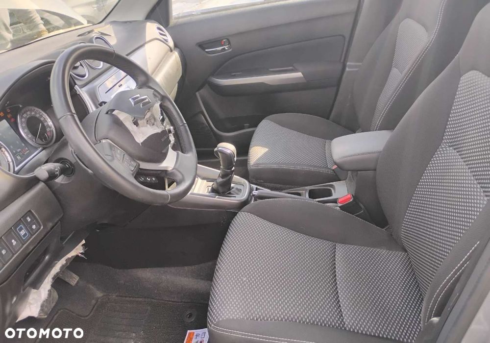 Suzuki Vitara - 8
