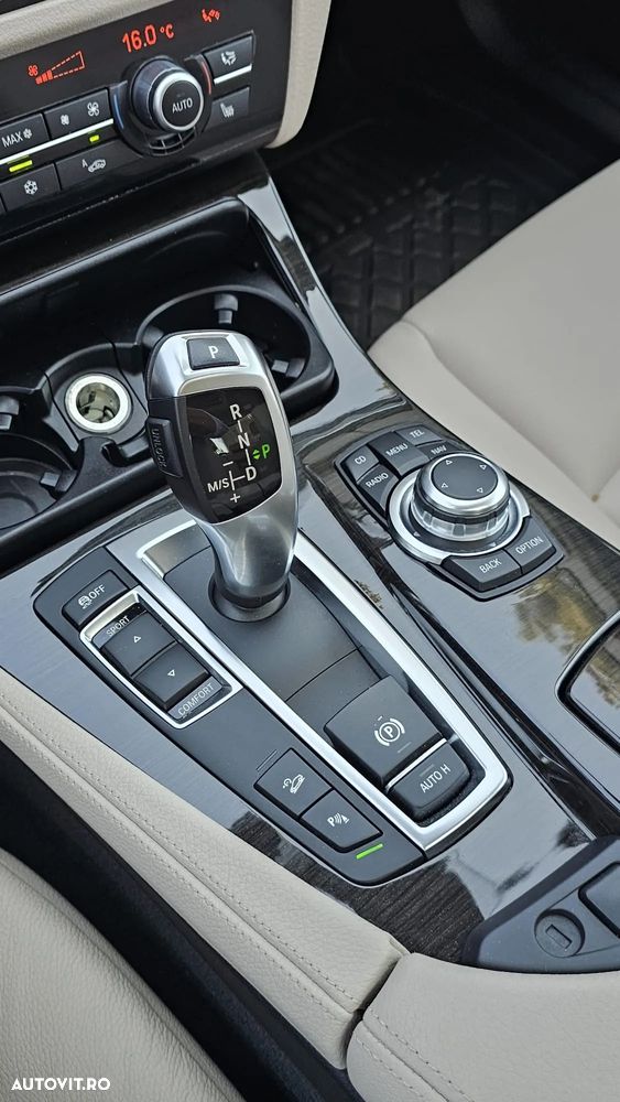 BMW Seria 5 528i xDrive AT - 15