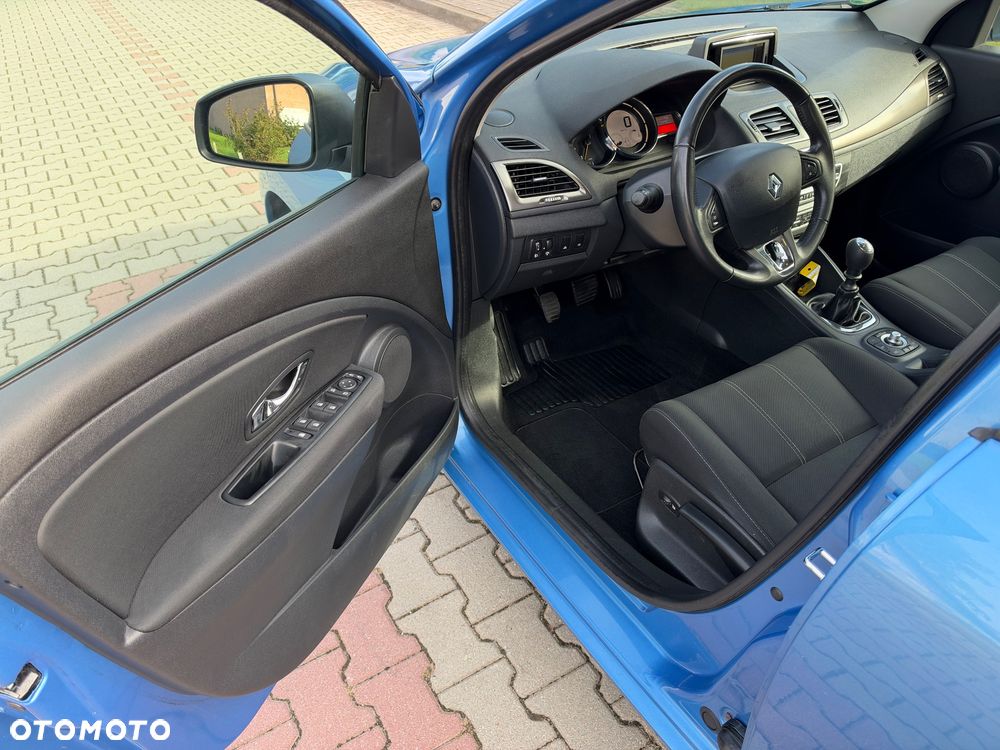 Renault Megane ENERGY dCi 110 Start & Stop Paris Business - 9