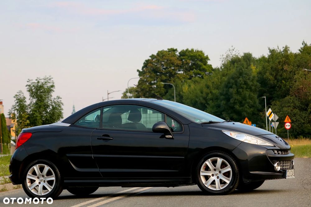 Peugeot 207 CC - 13