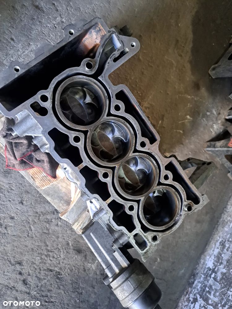Blok wal tloki dul silnika Mini R56  N12B14A - 2