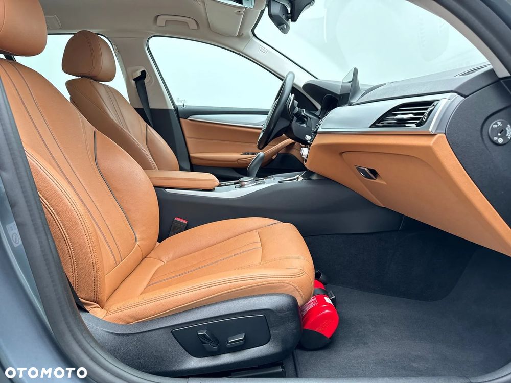 BMW Seria 5 - 13