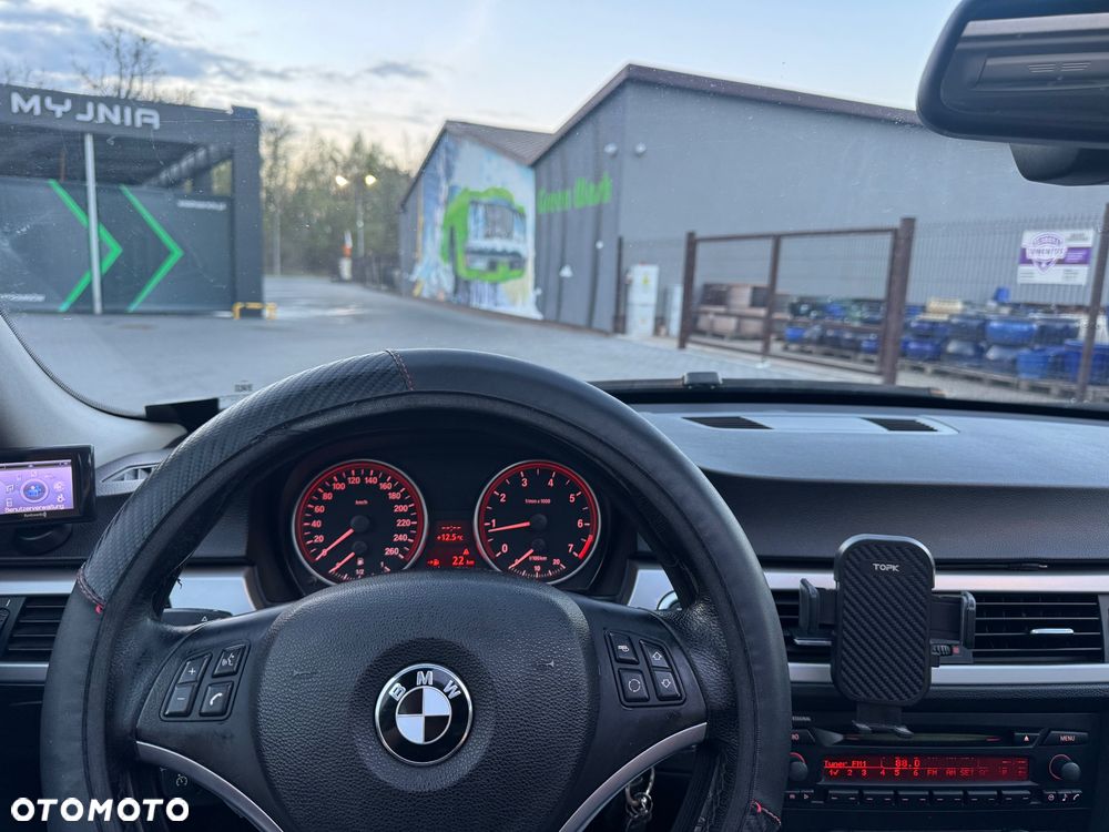 BMW Seria 3 318i - 13
