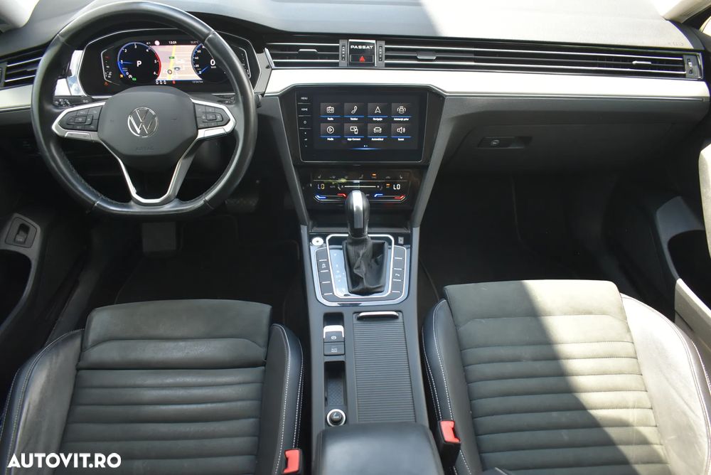Volkswagen Passat 2.0 TDI DSG Highline - 17