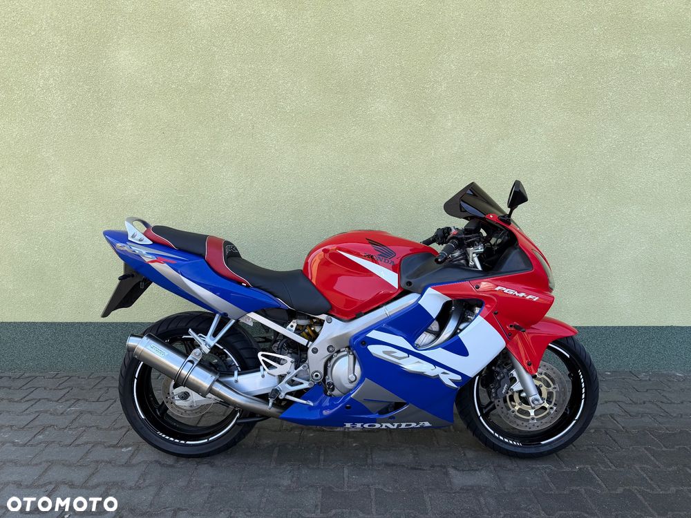 Honda CBR - 7