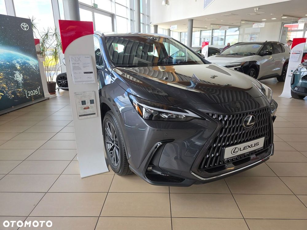 Lexus NX - 1
