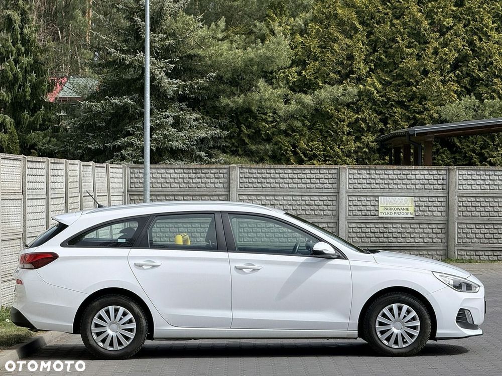 Hyundai i30 1.6 CRDI EDITION 30+ - 32