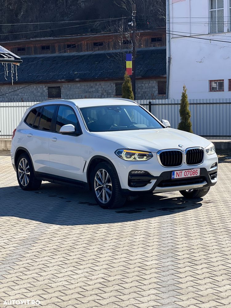 BMW X3 xDrive20d Aut. Luxury Line - 3