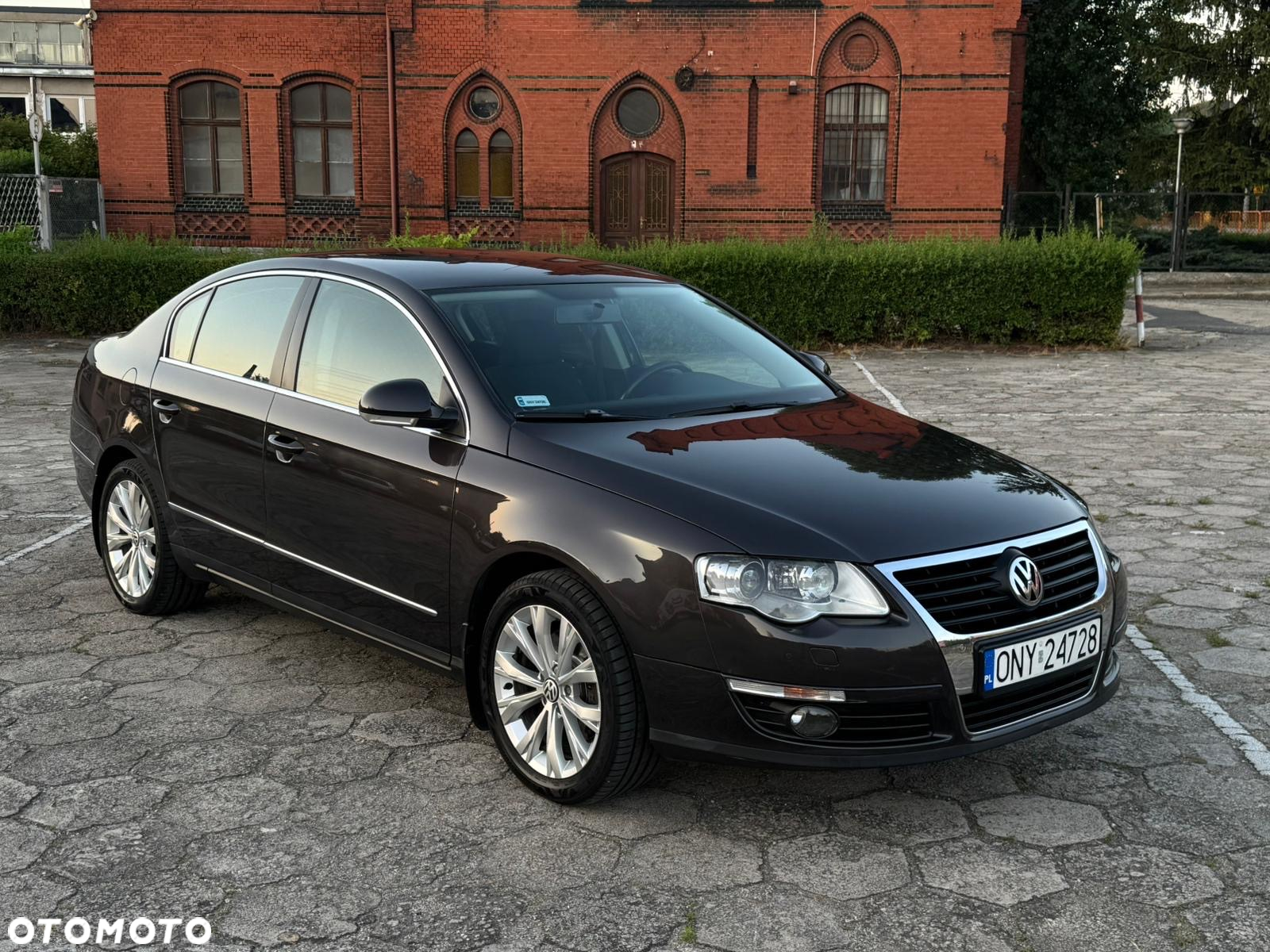 Volkswagen Passat 1.8 TSI Highline - 2
