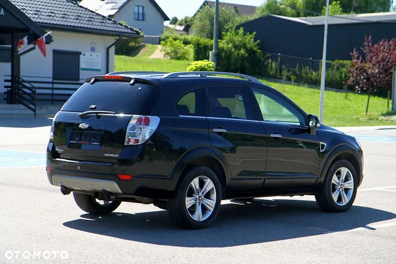Chevrolet Captiva 2.0 4WD 7 Sitzer Automatik LT - 2