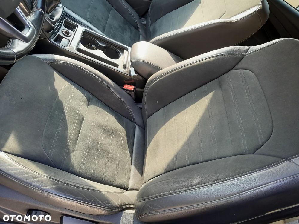 Ford Kuga 1.5 EcoBoost FWD ST-Line ASS - 32