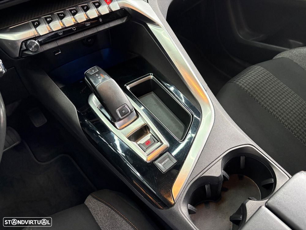 Peugeot 3008 PureTech 130 Stop & Start GPF EAT8 Active - 12