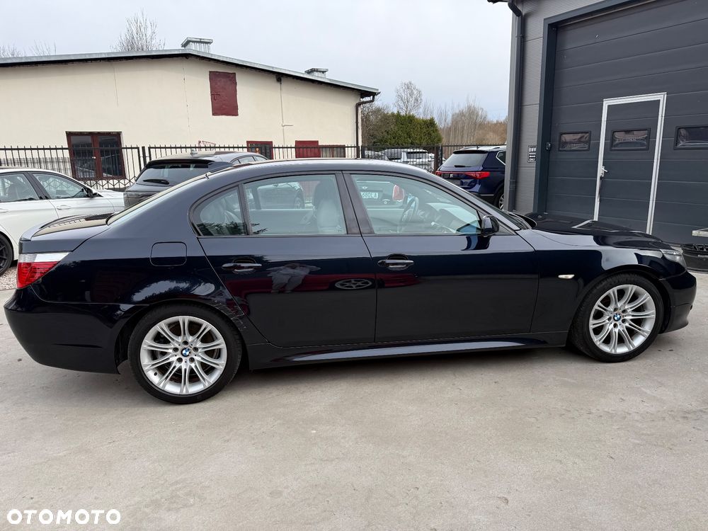 BMW Seria 5 523i - 15