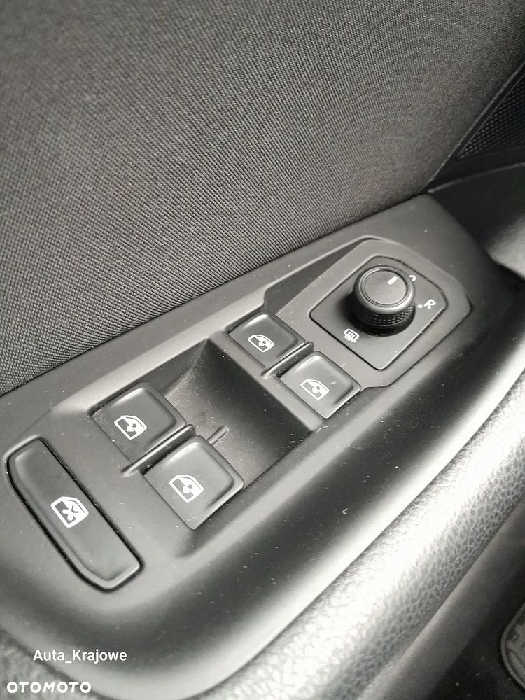 Volkswagen Passat 1.5 TSI EVO Business DSG - 25