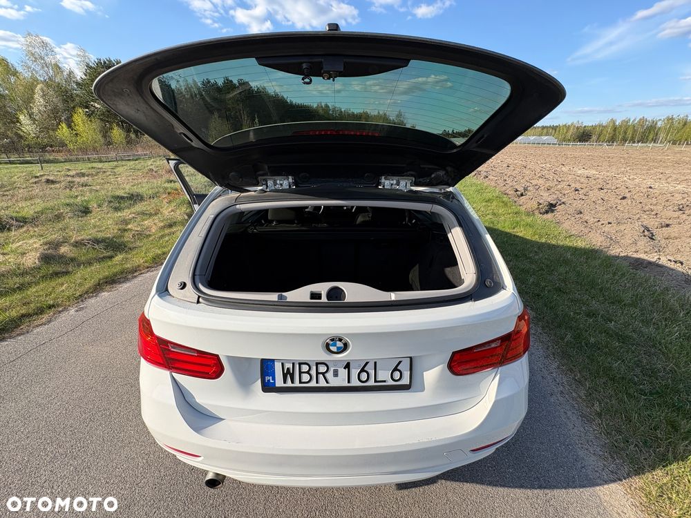 BMW Seria 3 316d - 13