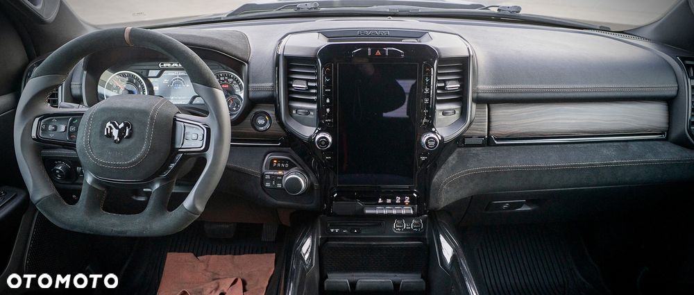 RAM 1500 Crew Cab MB Sport - 21