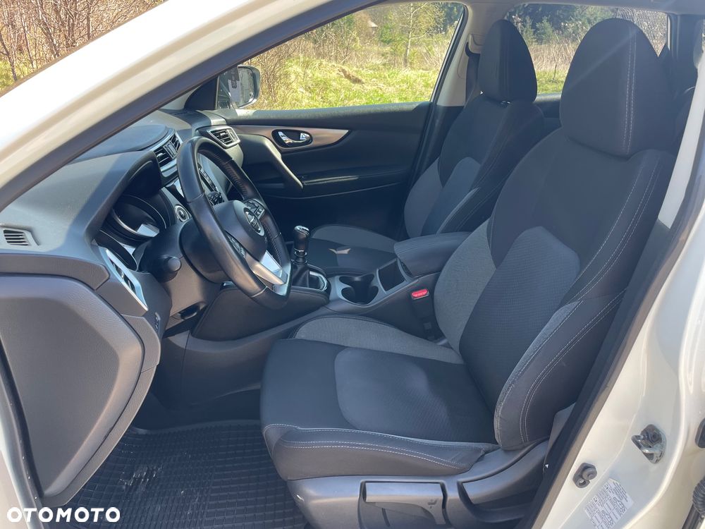 Nissan Qashqai 1.6 DIG-T N-Connecta - 12