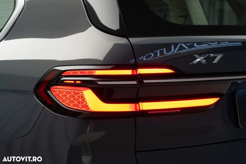 BMW X7 xDrive40i AT MHEV - 15