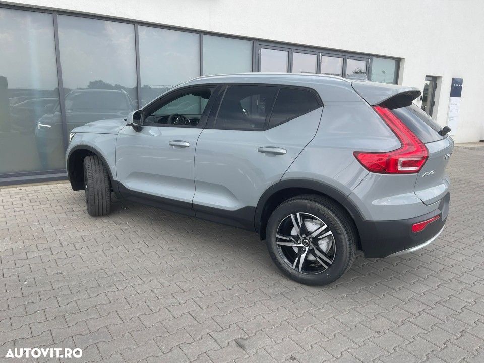 Volvo XC 40 B3 AT FWD MHEV Core - 10