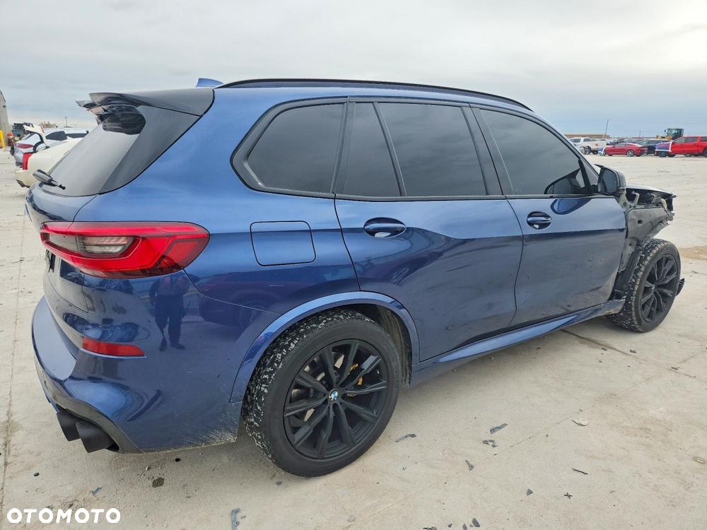 BMW X5 M50i - 6