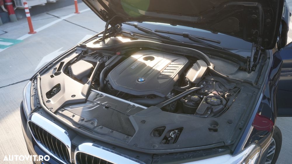 BMW Seria 5 540i Aut. Sport Line - 34