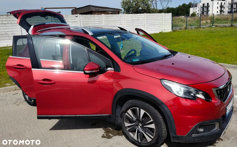 Peugeot 2008 - 8