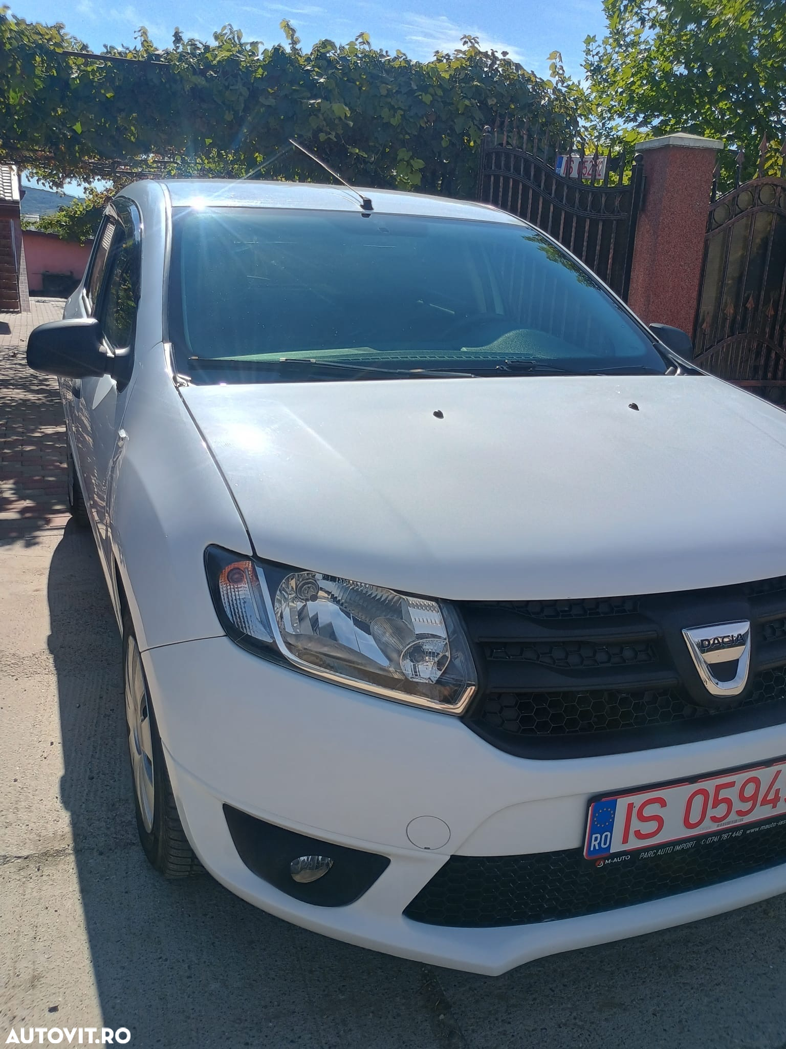 Dacia Sandero 1.2 75CP Acces - 2