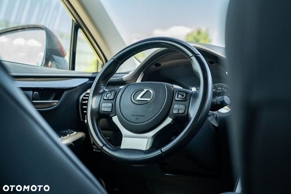 Lexus NX 300h Business Edition AWD - 26