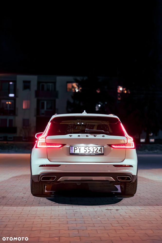 Volvo V60 D4 AWD Momentum Pro - 3