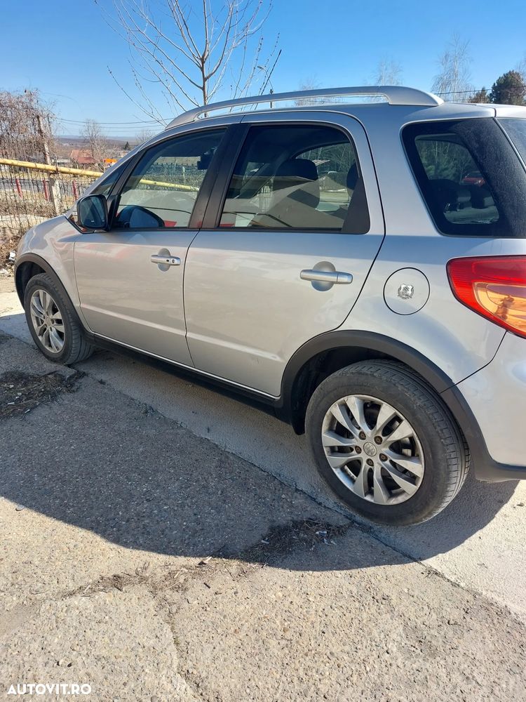 Suzuki SX4 1.6 4WD NAVI - 1